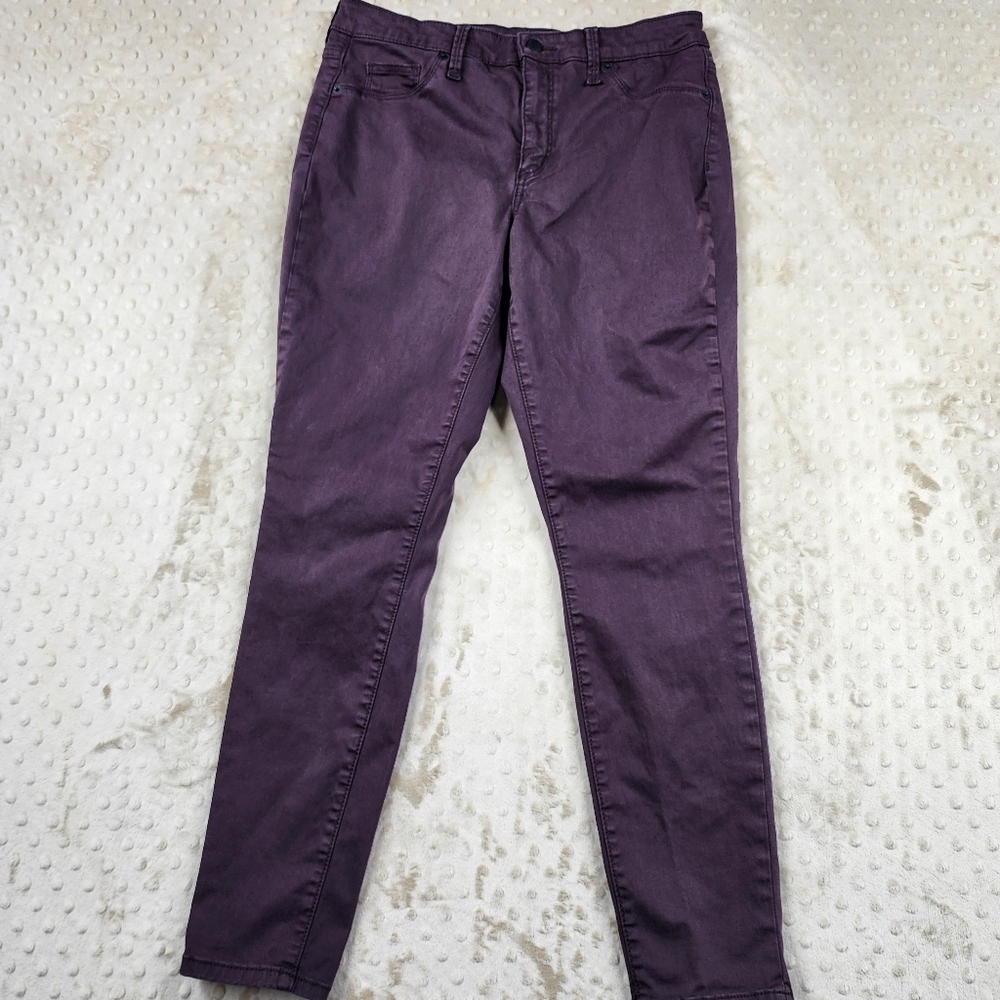 Universal Thread Plum Purple Denim Distressed Jeans Size 8 Skinny Leg